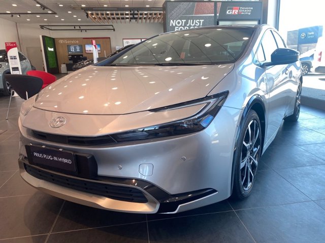 TOYOTA Prius 2.0 phev lounge