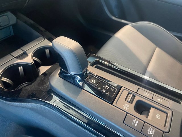 TOYOTA Prius 2.0 phev lounge