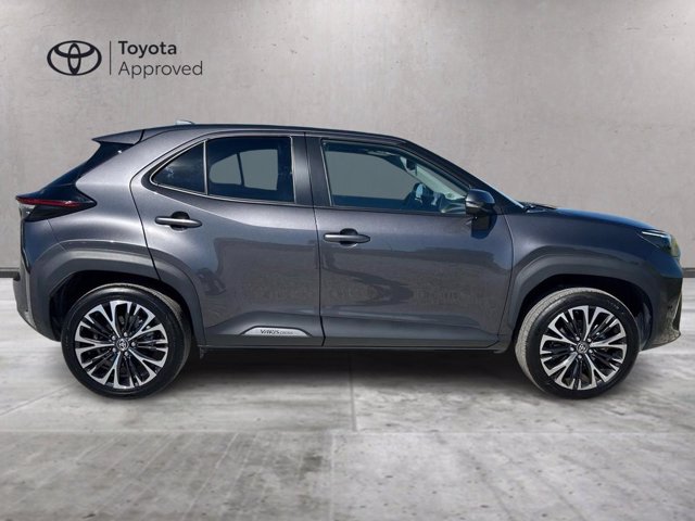 TOYOTA Yaris cross 1.5h lounge fwd 116cv e-cvt