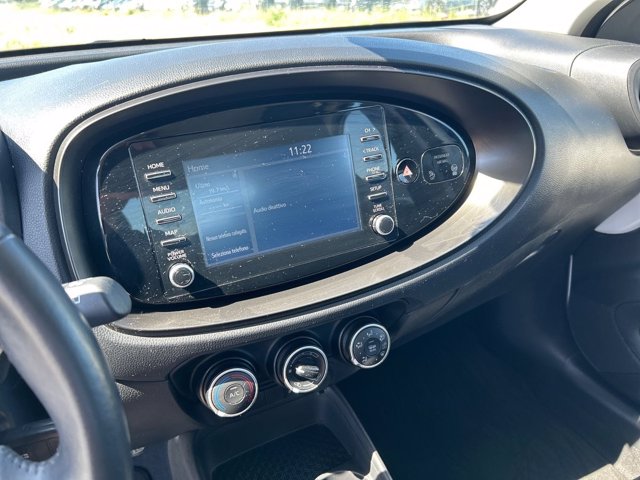 TOYOTA Aygo x 1.0 active 72cv