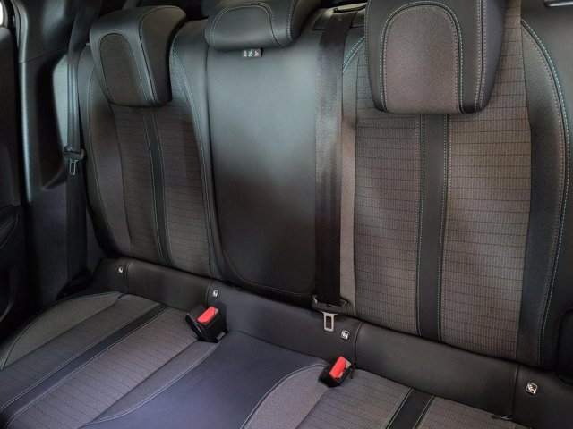 PEUGEOT 2008 PureTech 100 S&S Allure Pack