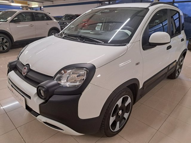 FIAT Pandina 1.0 firefly hybrid icon s&s 70cv 5p.ti
