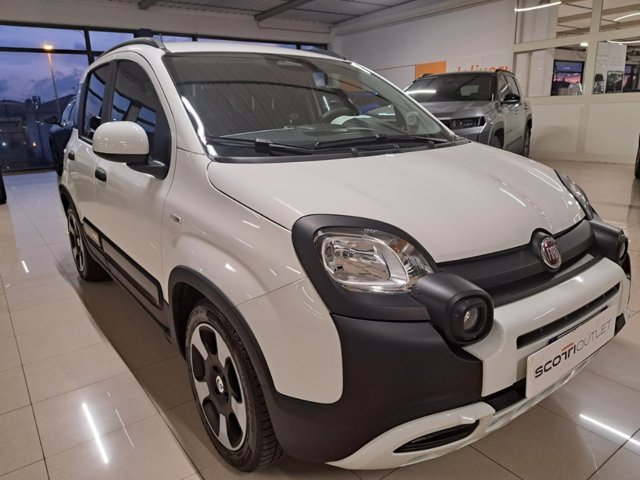 FIAT Pandina 1.0 firefly hybrid icon s&s 70cv 5p.ti