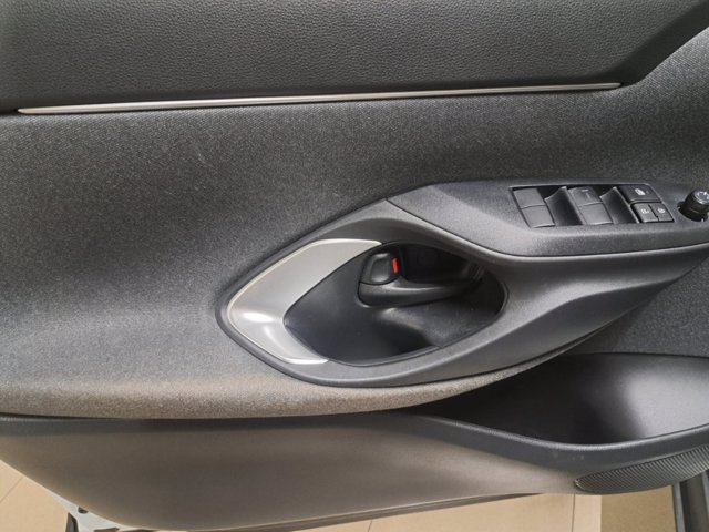 TOYOTA Yaris cross 1.5h active fwd 116cv e-cvt