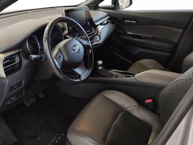 TOYOTA C-hr 1.8h lounge e-cvt