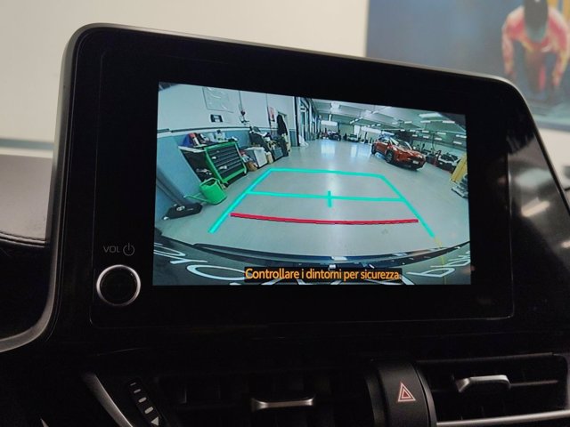 TOYOTA C-HR 1.8 Hybrid E-CVT Trend