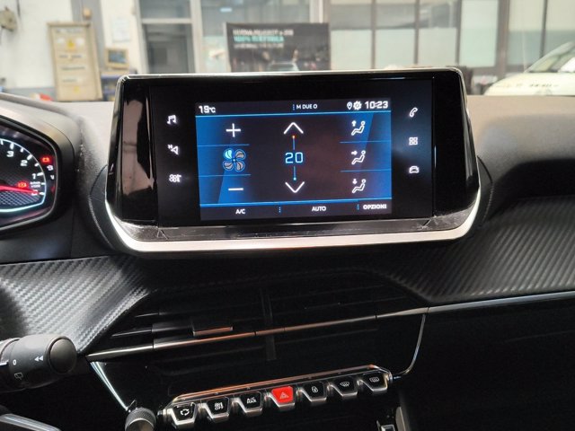 PEUGEOT 2008 PureTech 100 S&S Active Pack