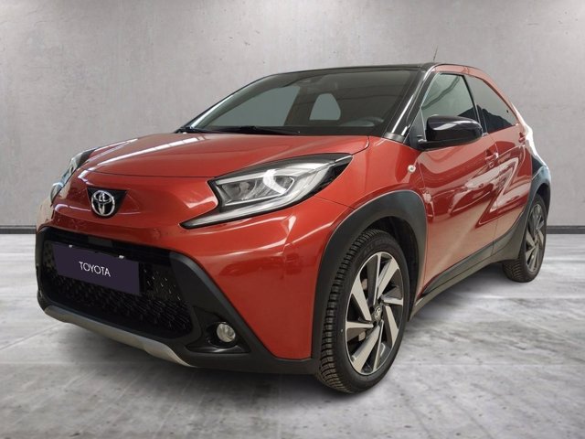 TOYOTA Aygo x 1.0 lounge 72cv s-cvt