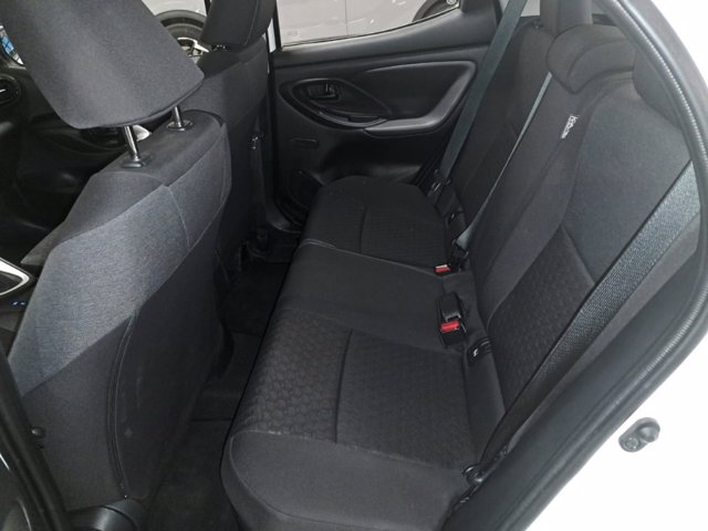 TOYOTA Yaris 1.5 Hybrid 5 porte Active