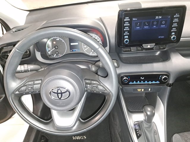 TOYOTA Yaris 1.5 Hybrid 5 porte Active