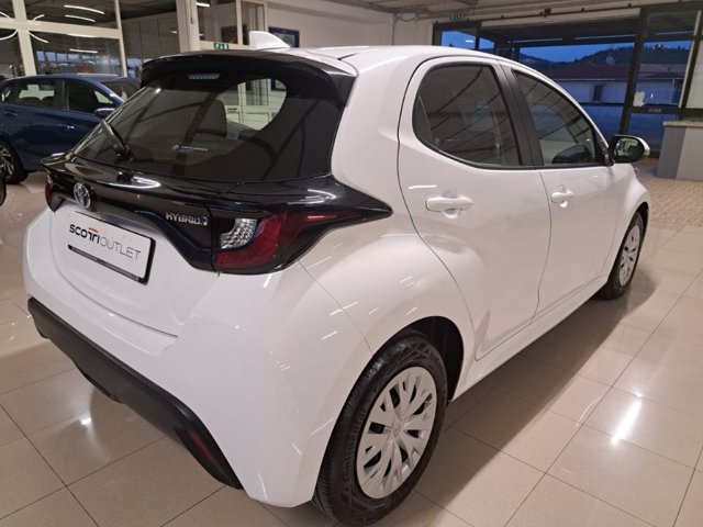 TOYOTA Yaris 1.5 Hybrid 5 porte Active