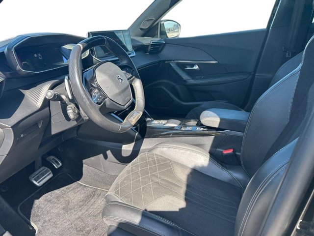 PEUGEOT 2008 1.5 bluehdi gt pack s&s 130cv eat8