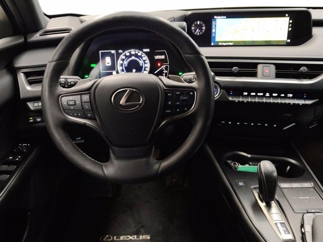 LEXUS Ux 300e luxury