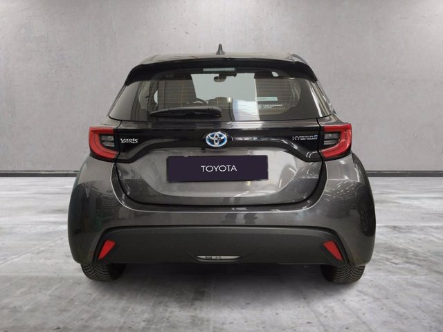 TOYOTA Yaris 1.5h trend