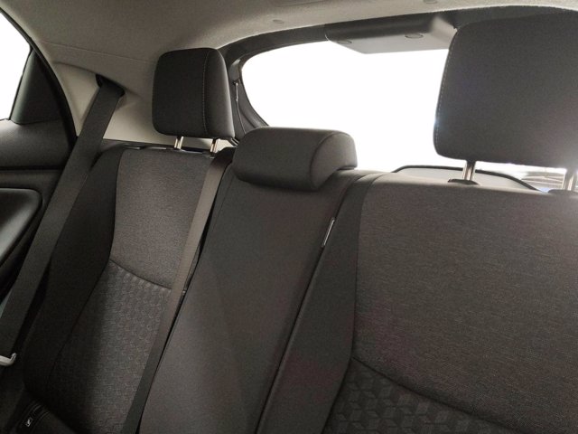 TOYOTA Yaris 1.5h trend