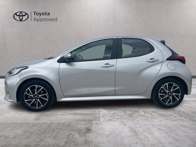 TOYOTA Yaris 1.5h trend