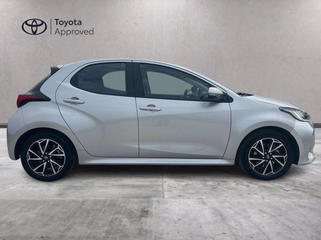 TOYOTA Yaris 1.5h trend