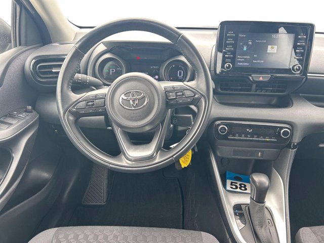 TOYOTA Yaris 1.5h trend