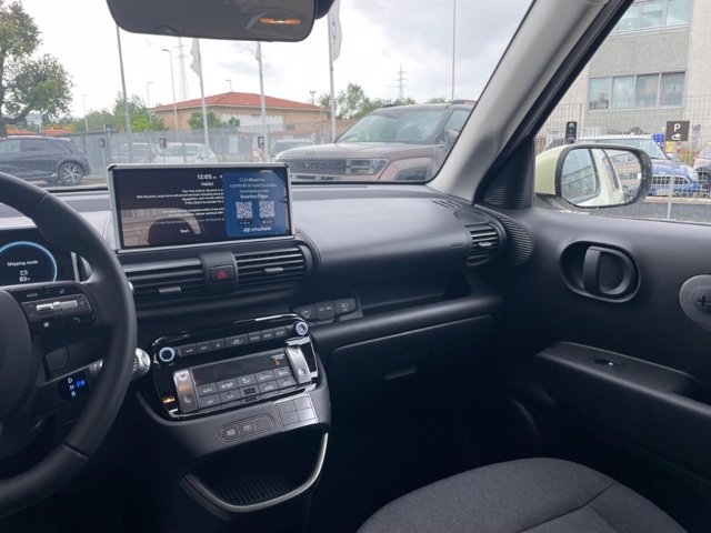HYUNDAI Inster 49kwh xclass