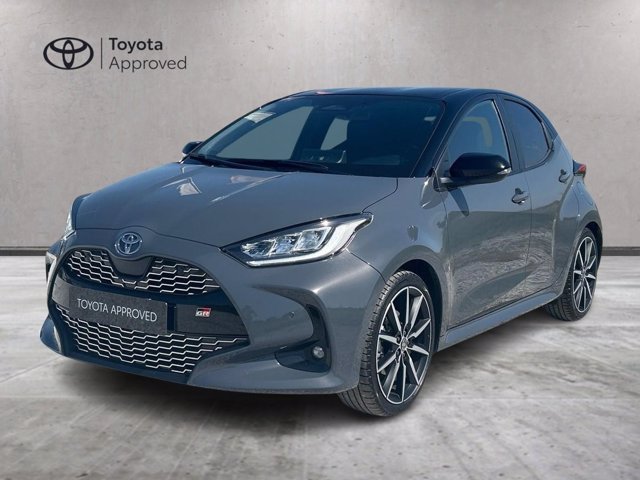 TOYOTA Yaris 1.5h 130 gr sport