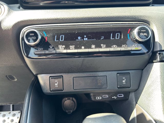 TOYOTA Yaris 1.5h 130 gr sport