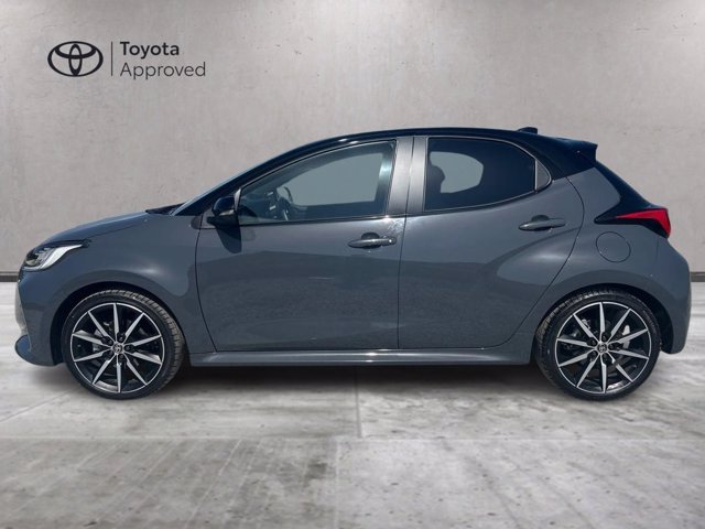 TOYOTA Yaris 1.5h 130 gr sport