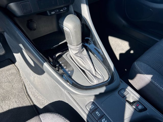 TOYOTA Yaris 1.5h trend
