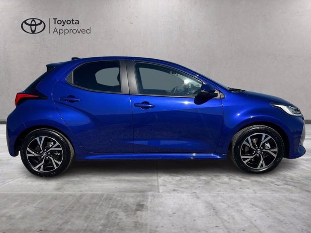 TOYOTA Yaris 1.5h trend