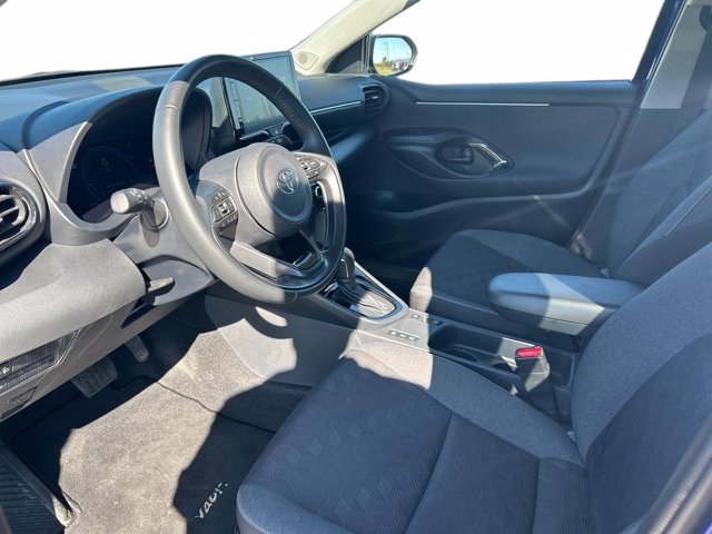 TOYOTA Yaris 1.5h trend