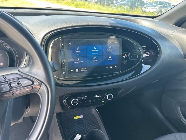 TOYOTA Aygo x 1.0 lounge 72cv