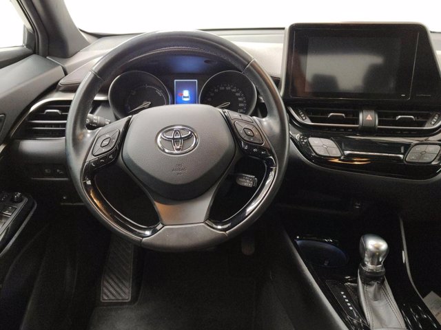 TOYOTA C-hr 1.8h trend 2wd e-cvt