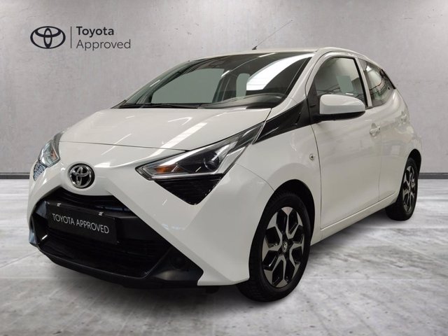 TOYOTA Aygo 5p 1.0 x-play m-mt 72cv