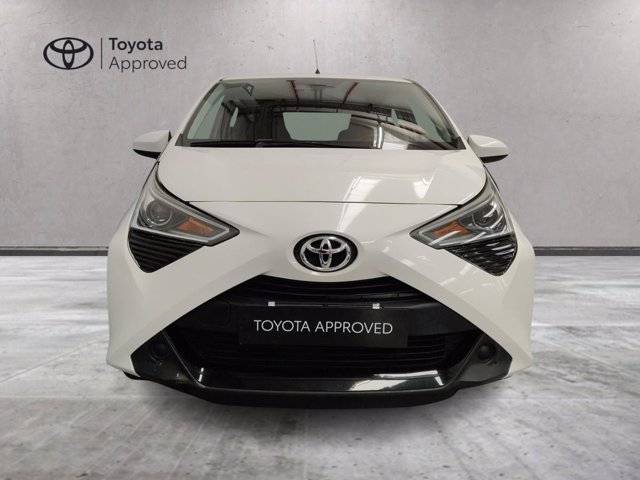 TOYOTA Aygo 5p 1.0 x-play m-mt 72cv