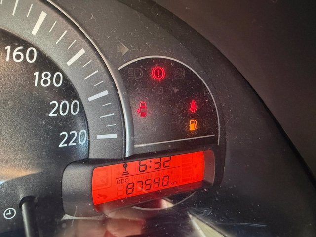 NISSAN Micra 1.2 acenta e6