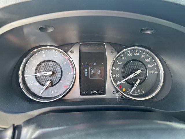 TOYOTA Hilux 2.4 d-4d c&c 4x2 active