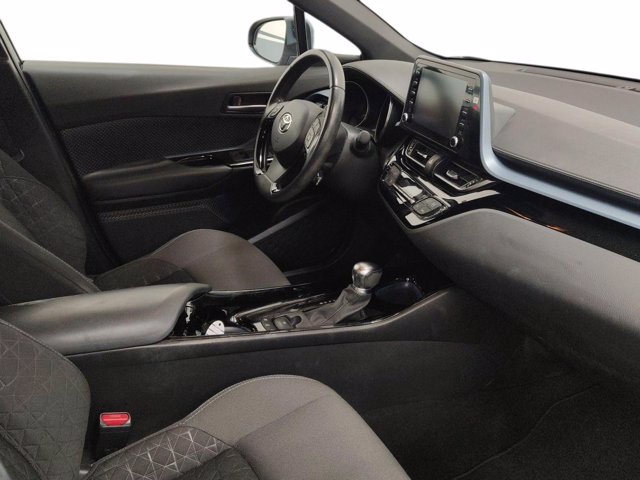 TOYOTA C-HR 1.8 Hybrid E-CVT Trend
