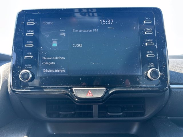 TOYOTA Yaris 1.5h lounge