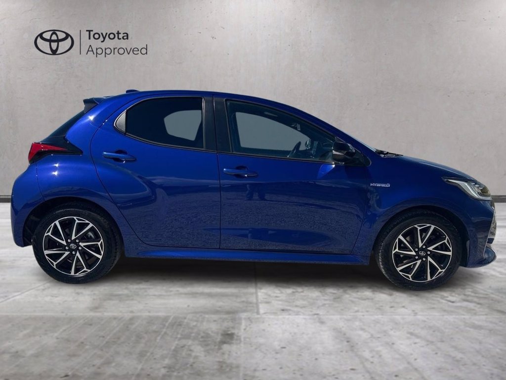 TOYOTA Yaris 1.5h lounge