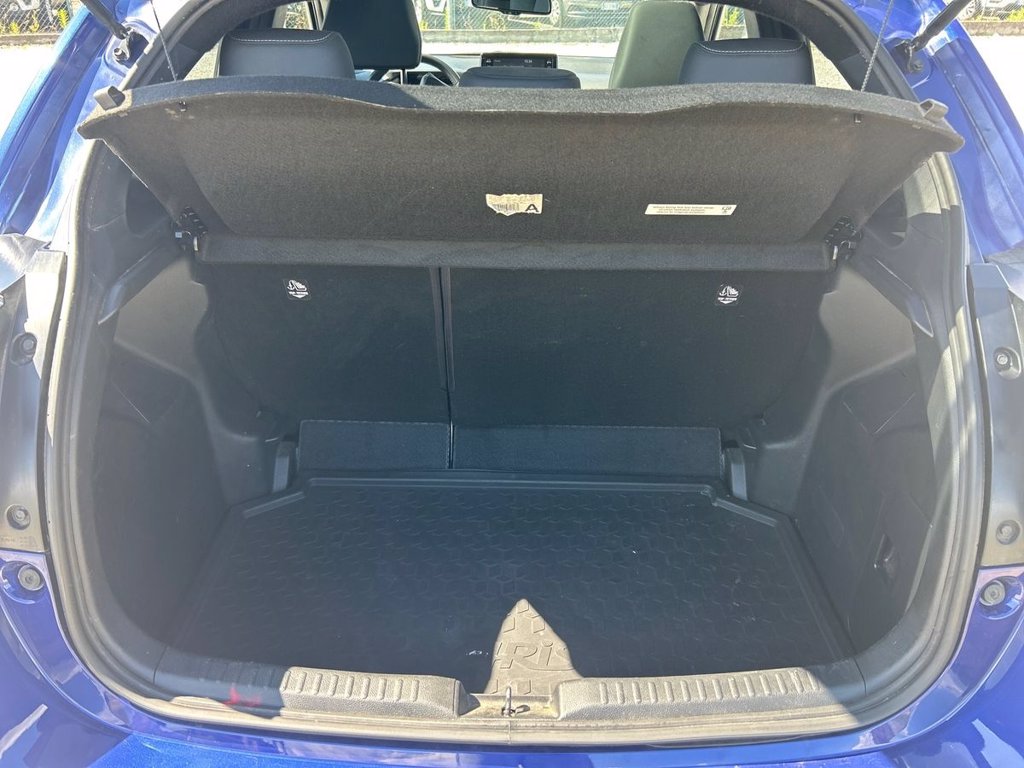 TOYOTA Yaris 1.5h lounge