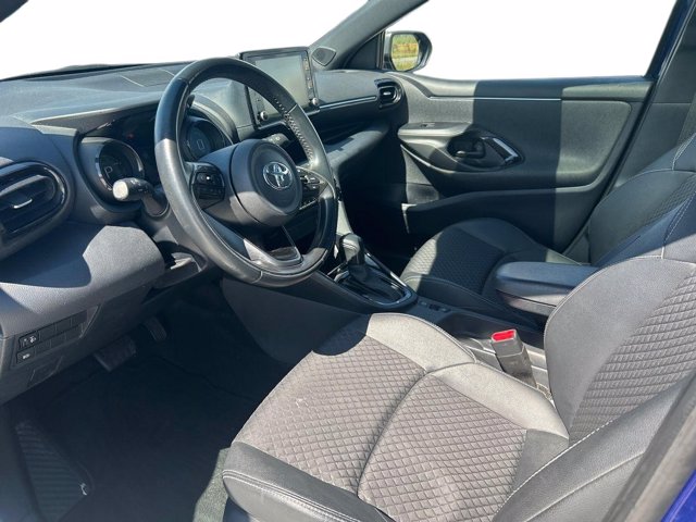 TOYOTA Yaris 1.5h lounge