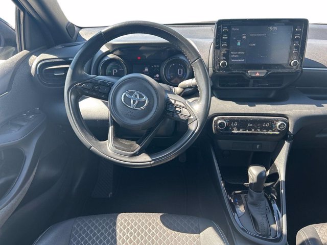 TOYOTA Yaris 1.5h lounge