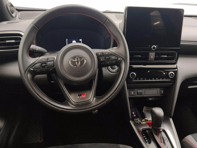 TOYOTA Yaris cross 1.5h gr sport fwd 130cv e-cvt