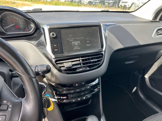 PEUGEOT 208 5p 1.2 puretech t allure s&s 110cv 5p eat6