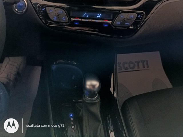 TOYOTA C-hr 1.8h trend e-cvt