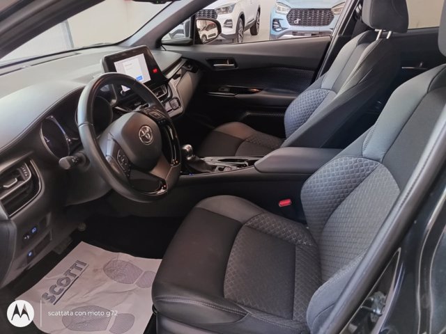 TOYOTA C-hr 1.8h trend e-cvt