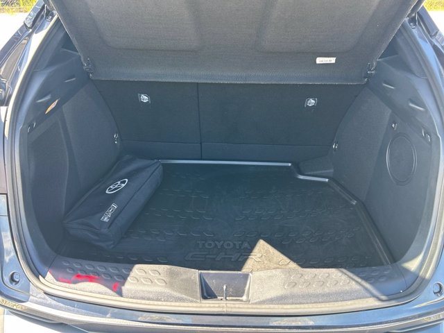 TOYOTA C-HR 1.8 Hybrid E-CVT Lounge