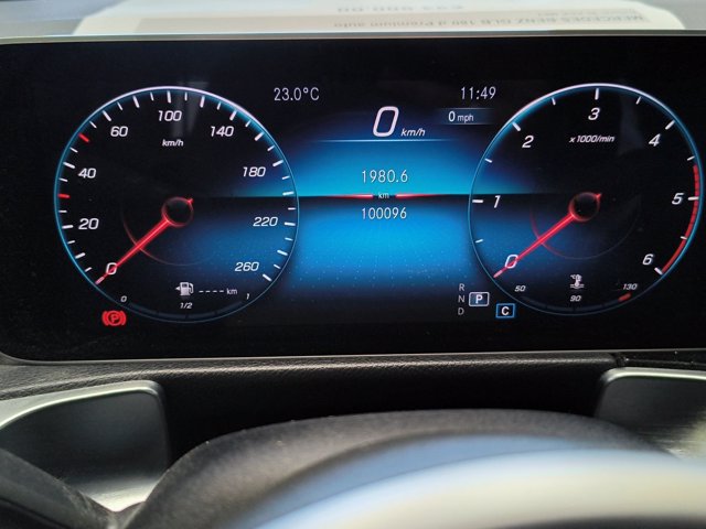MERCEDES Glb 180 d premium auto