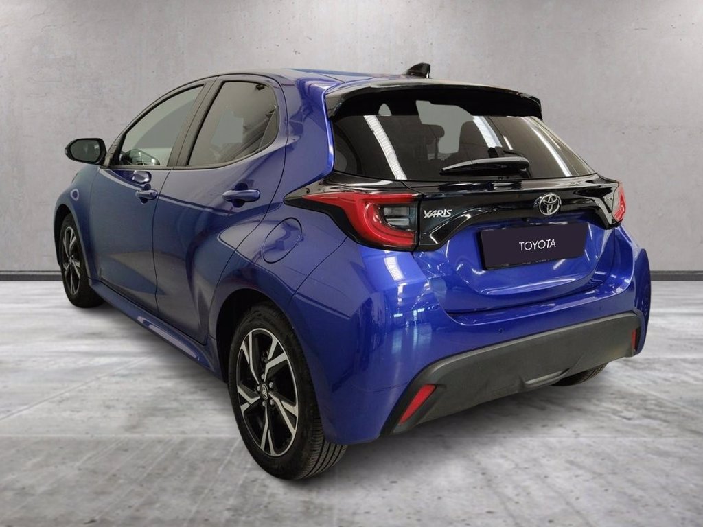 TOYOTA Yaris 1.5h trend