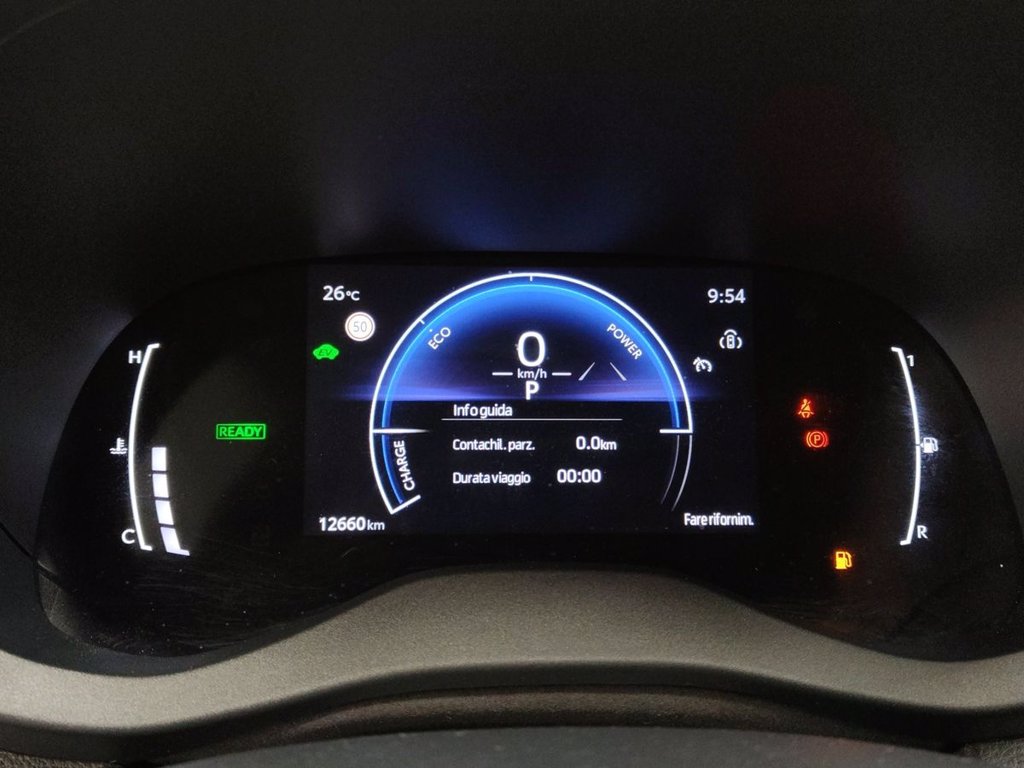 TOYOTA Yaris 1.5h trend
