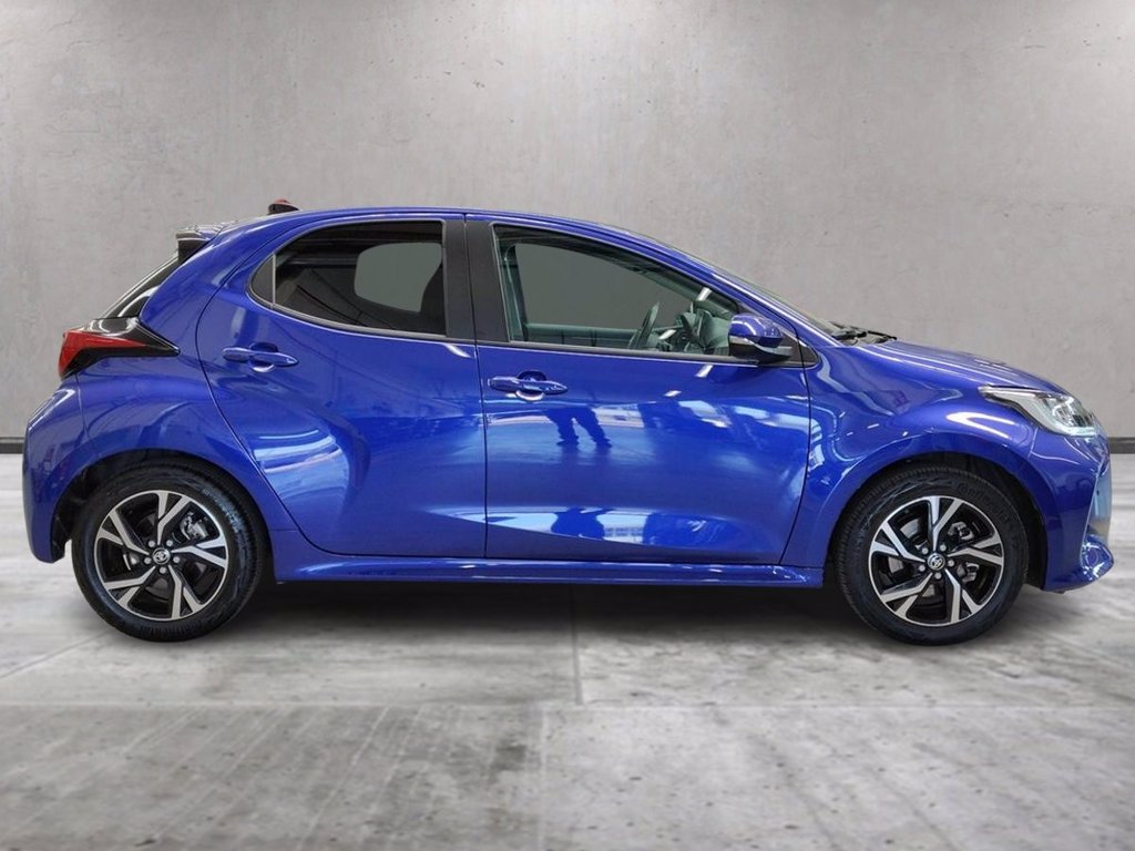 TOYOTA Yaris 1.5h trend